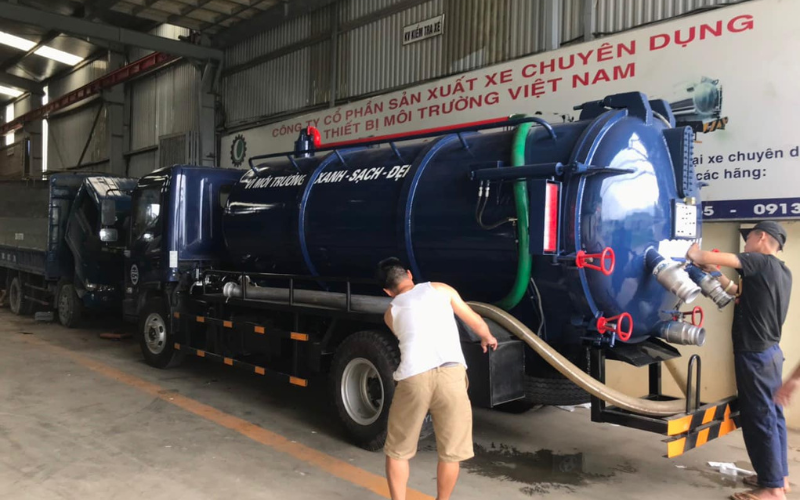 Hút Bể Phốt Tại Long Biên Hút Bể Phốt Tại Long Biên