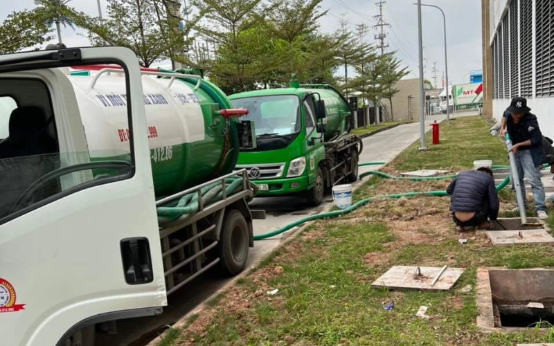 Hút Bể Phốt Tại Đông Anh Hút Bể Phốt Tại Đông Anh